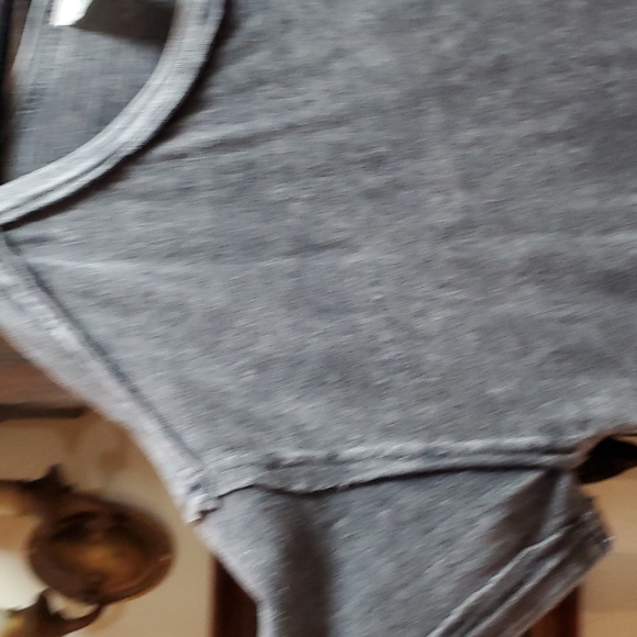 WE THE FREE TOP - Picture 3 of 4